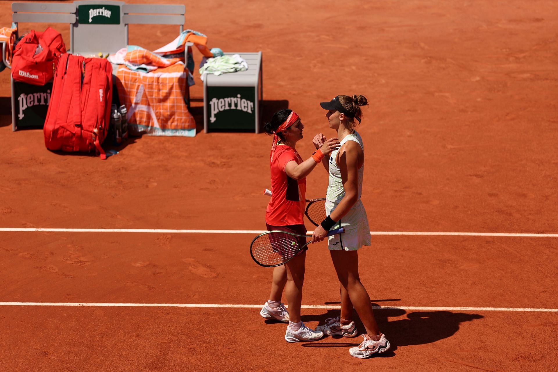 2023 French Open - Ons Jabeur congratulates Haddad Maia after QF loss