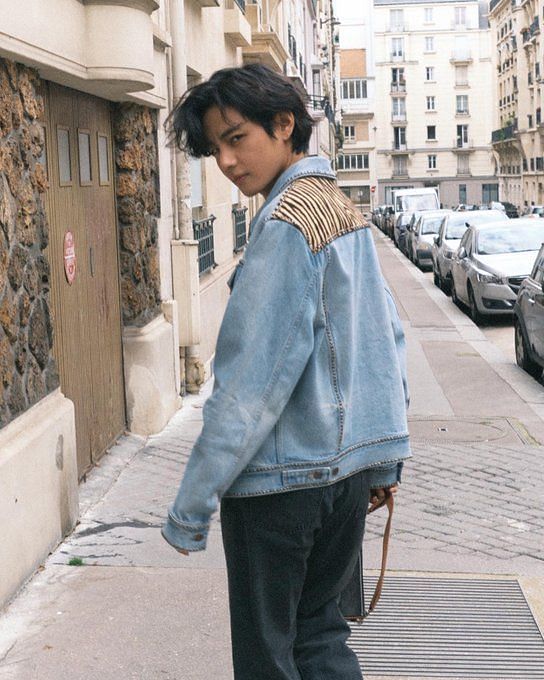 He's looking so good”: BTS' Kim Tae-hyung stuns fans with his latest  photoshoot for CELINE