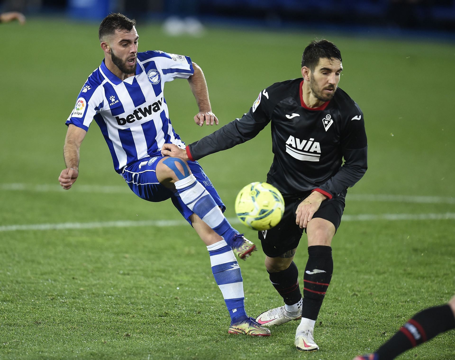 Deportivo Alav&eacute;s v SD Eibar - La Liga Santander