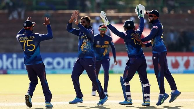 ICC Cricket World Cup Qualifier 2023 : वनिंदु हसरंगा ने गेंदबाजी में जड़ा 'छक्का', श्रीलंका ने यूएई को एकतरफा हराया