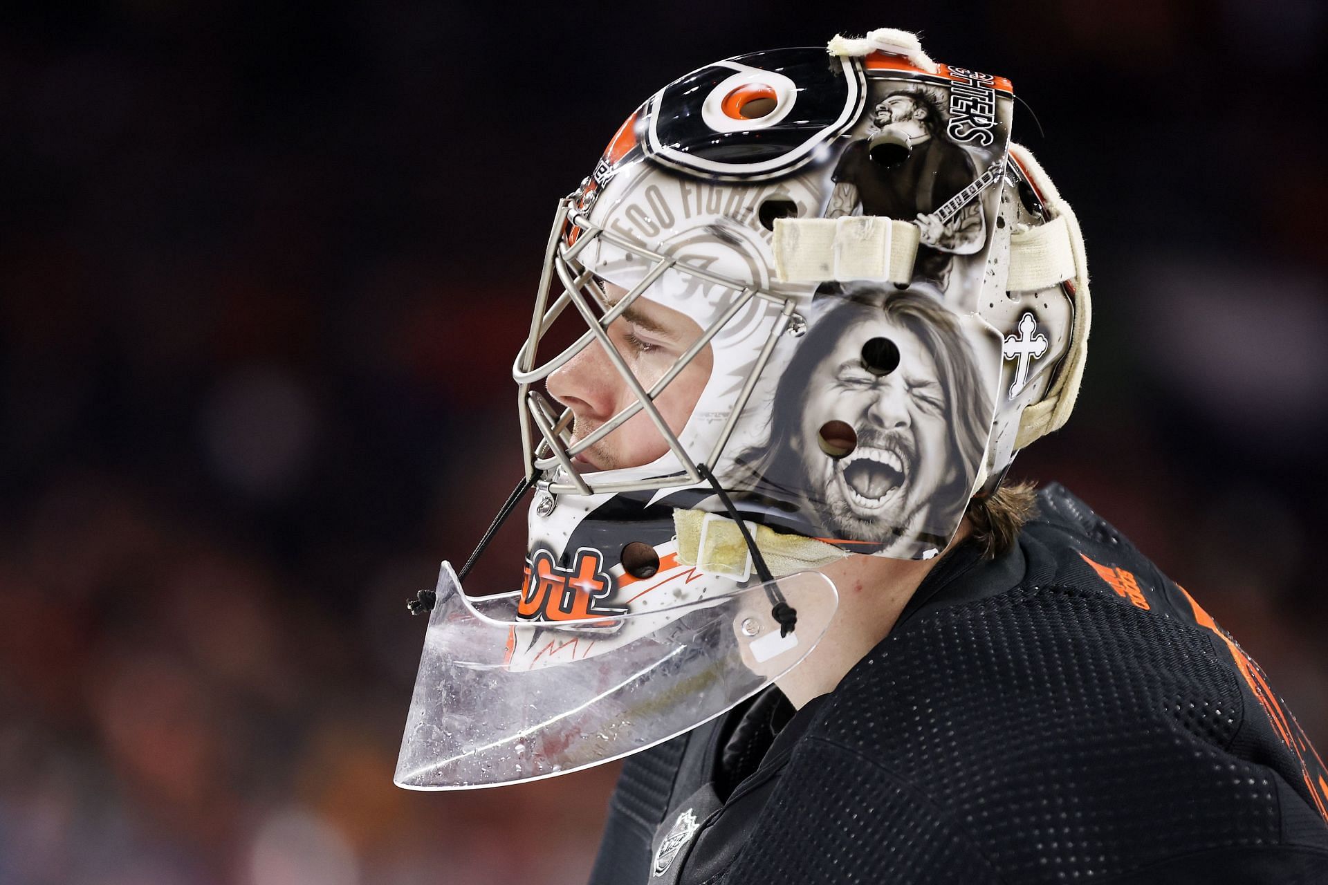 Carter Hart's future clouded after Flyers' blockbuster trade - The