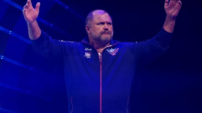 Arn Anderson wants to take major AEW star under his wing; claims he's "a superstar in the making"
