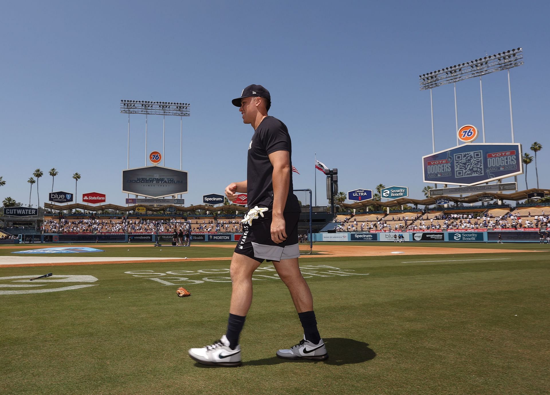 New York Yankees v Los Angeles Dodgers