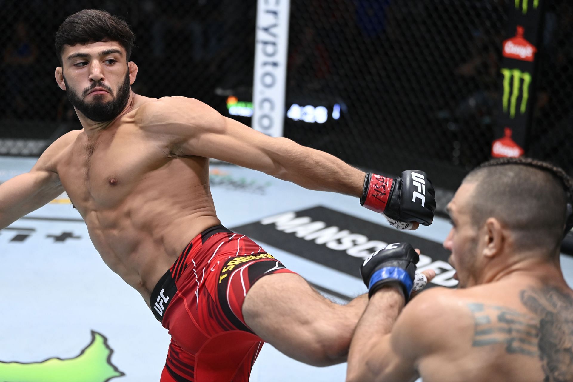 A fight between Arman Tsarukyan and Beneil Dariush would make a lot of sense