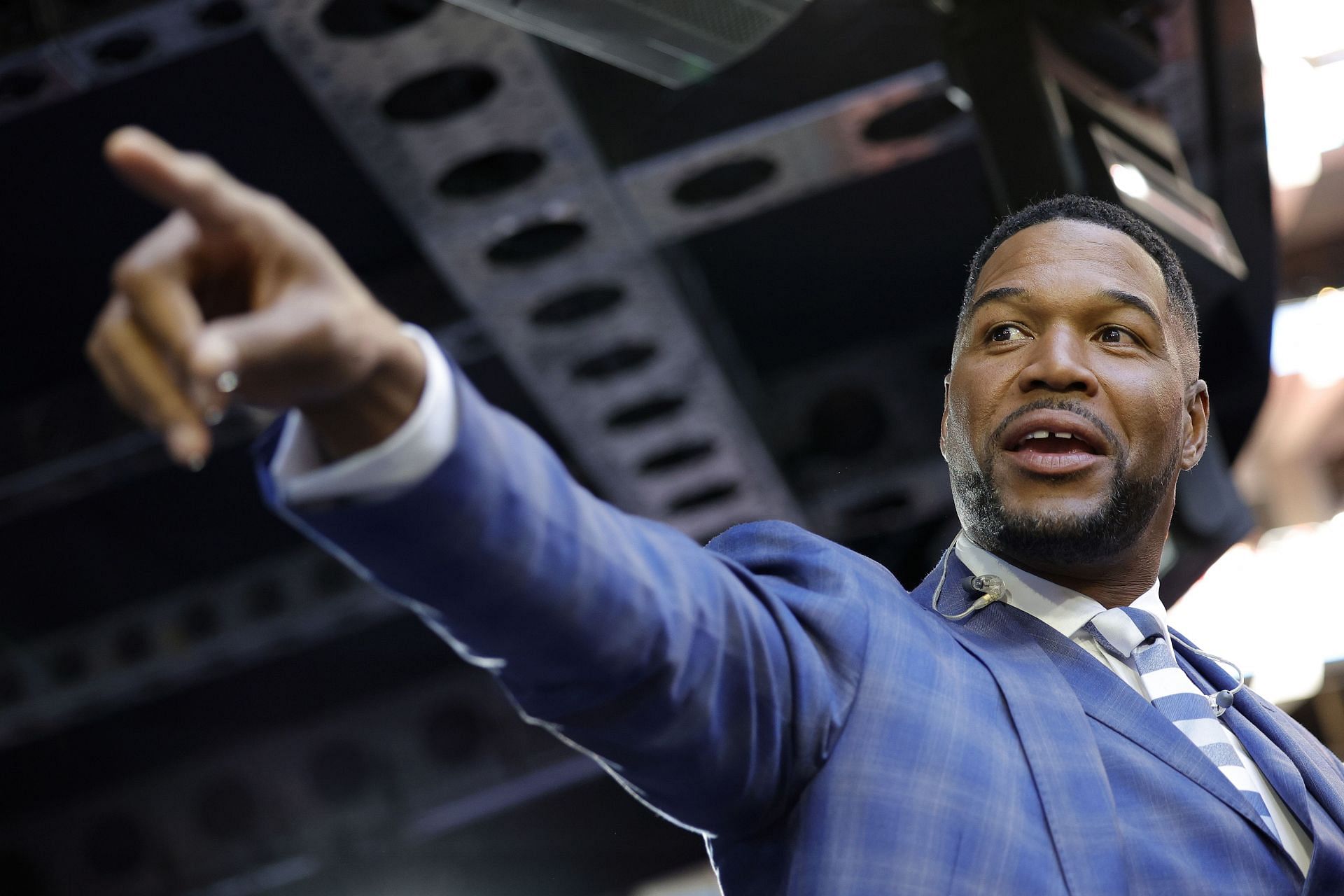 Michael Strahan is in pain after saying Cowboys are the best in