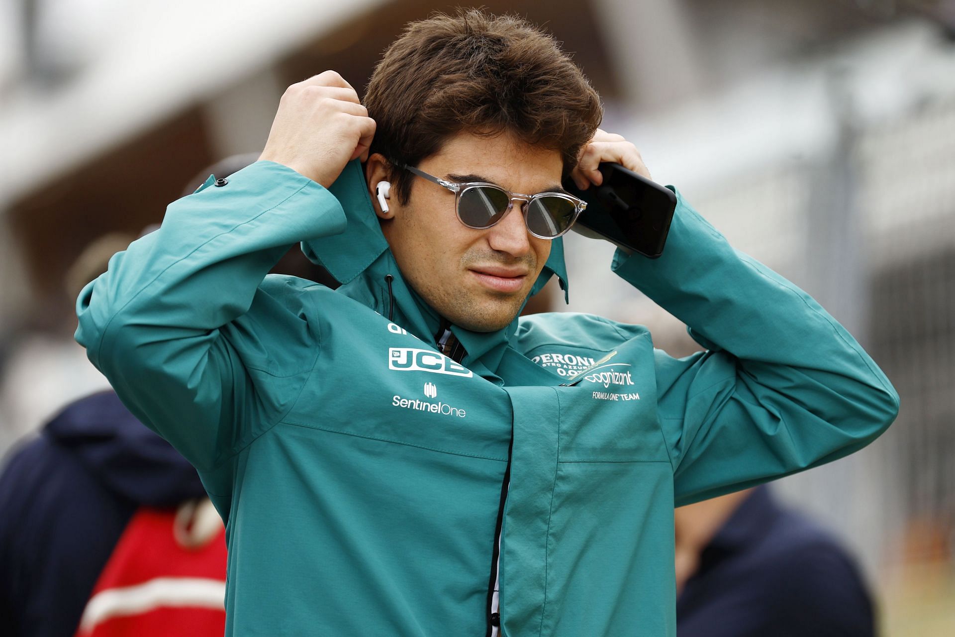 Lance Stroll does not qualify for a seat in an Aston Martin according ...