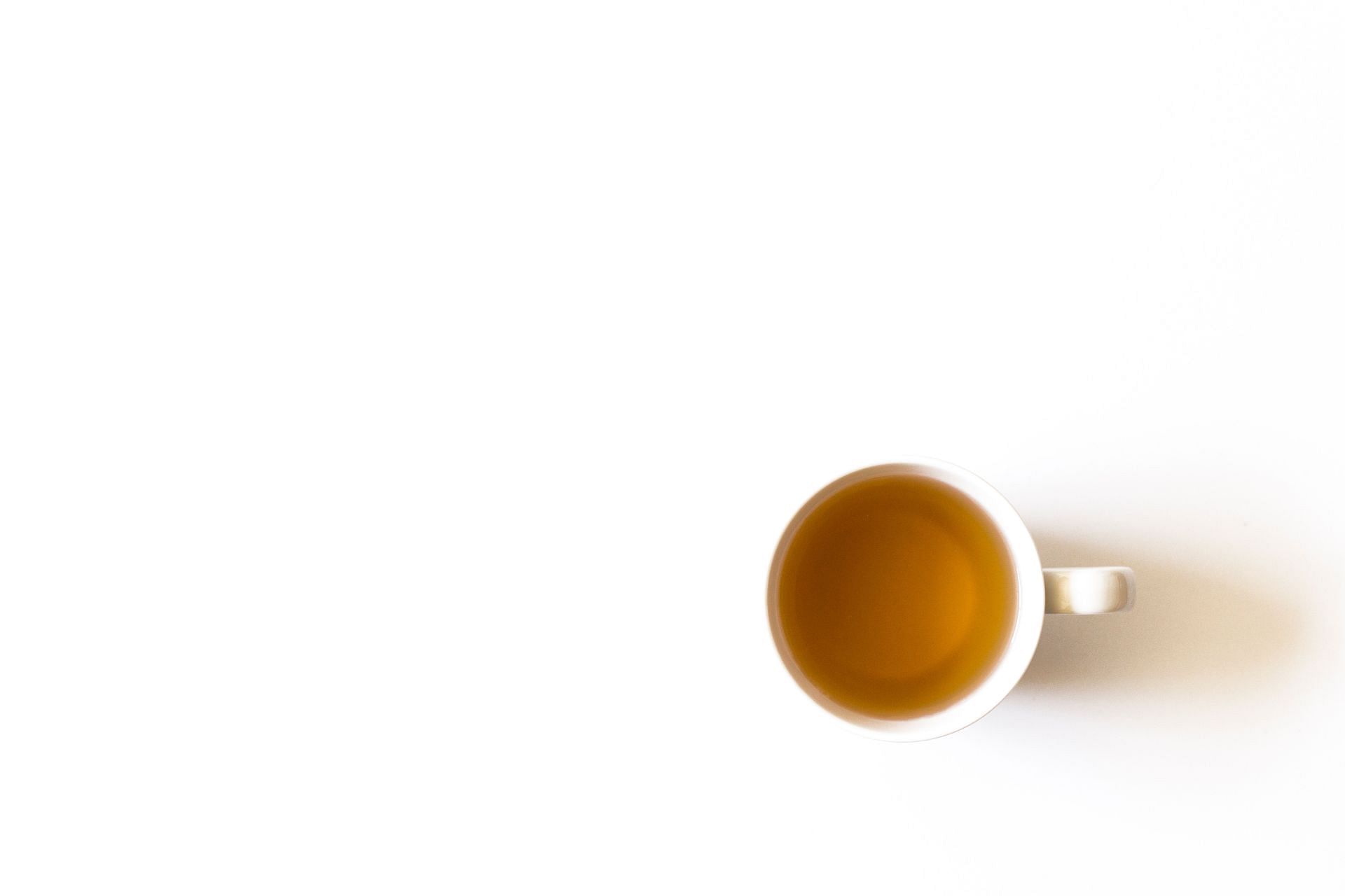 Benefits of white tea : Lowers blood cholesterol levels (Image via Unsplash/Sixteen Miles Out)