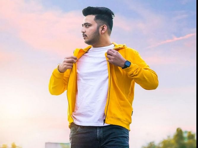 "He was the one investing large amounts of money": BGMI streamer Hrishav mentions Dynamo's contributions to Hydra Esports