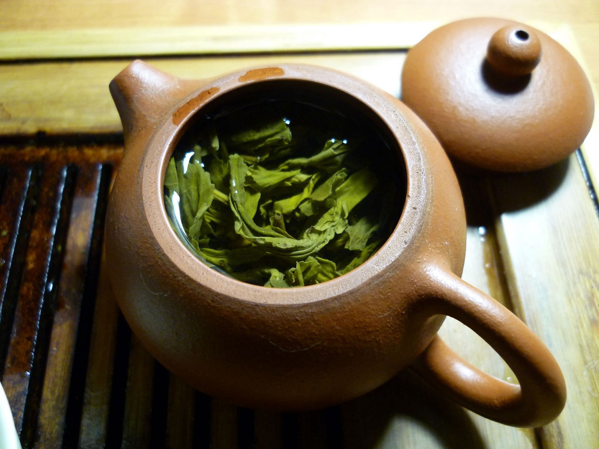 Decaffeinated green tea (Image via Unsplash/Arseniy Kapran )