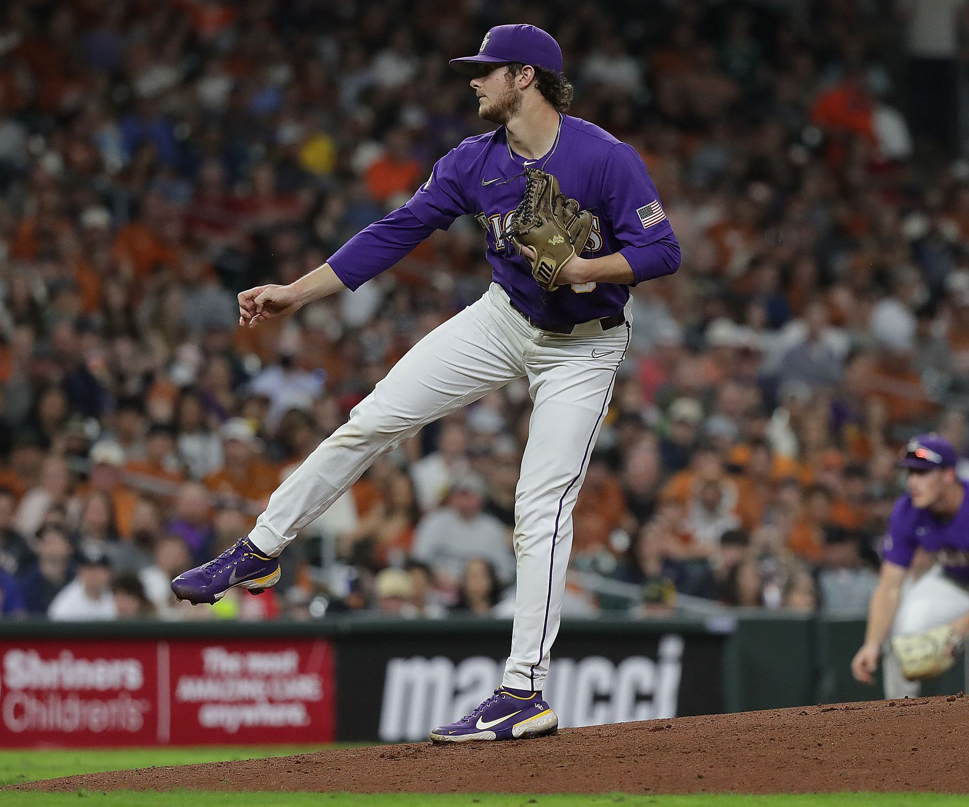 LSU beats SEC rival Tennessee 6-3 at the College World Series with