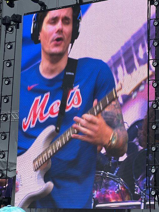 MLB fans have a field day as John Mayer sports a Francisco Lindor