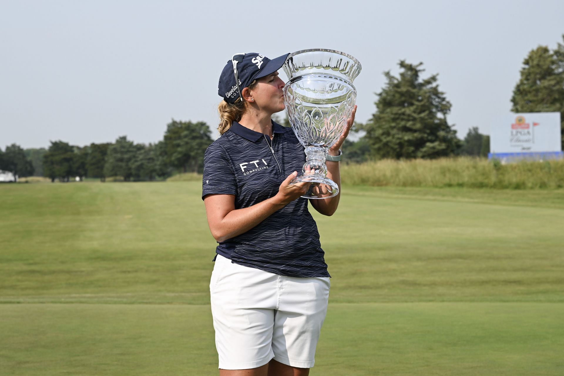 Ashleigh Buhai with the 2023 ShopRite LPGA Classic Trophy (via Getty Images)