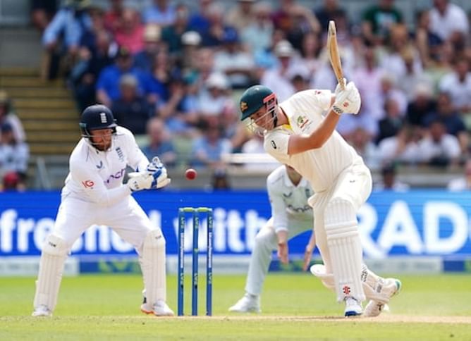 "A lot of this team haven't played a lot of cricket" - Nasser Hussain on England's missed chances on Day 2 of the first Ashes Test