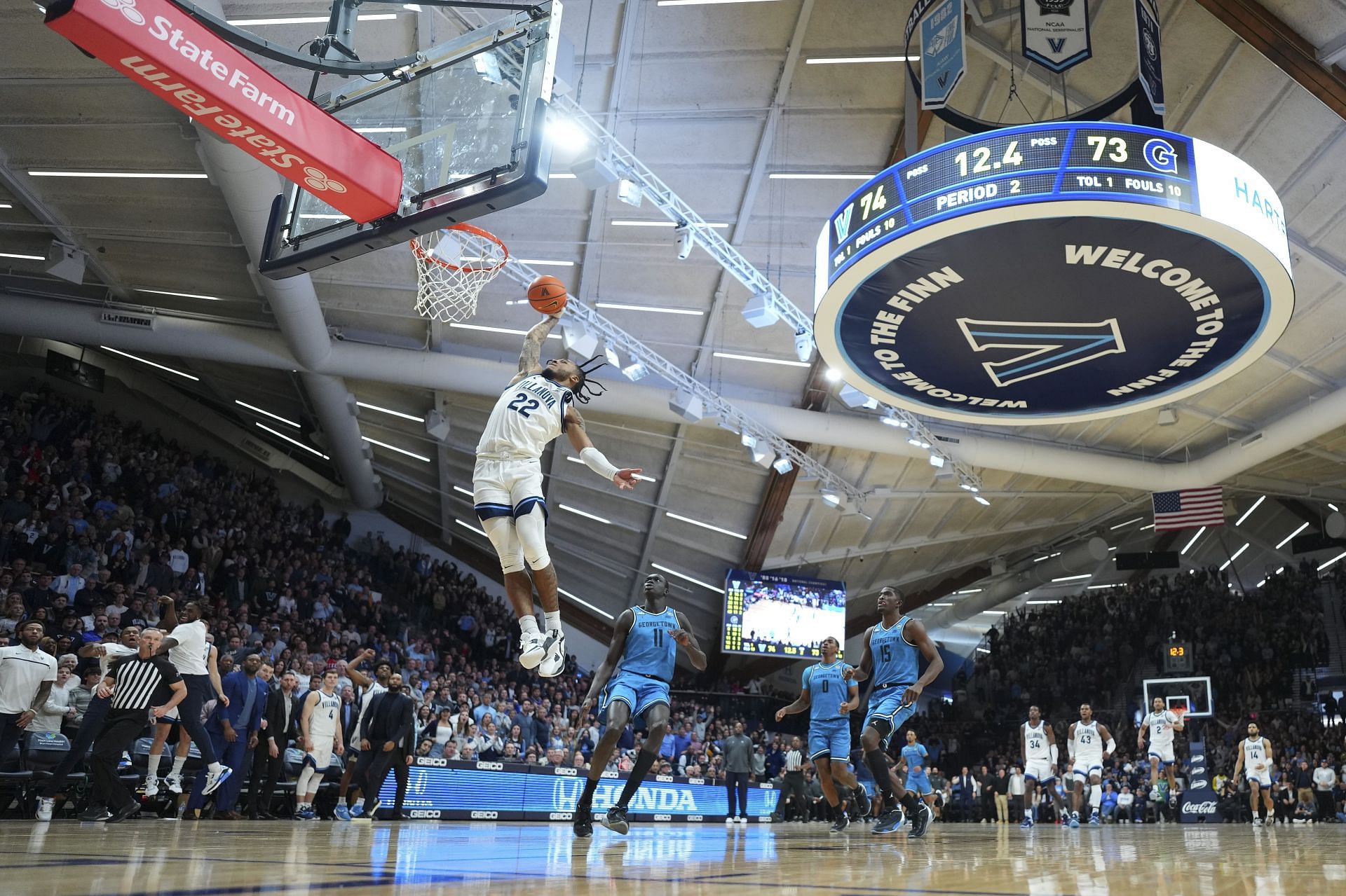 Cam Whitmore of the Villanova Wildcats dunks the ball: Georgetown v Villanova