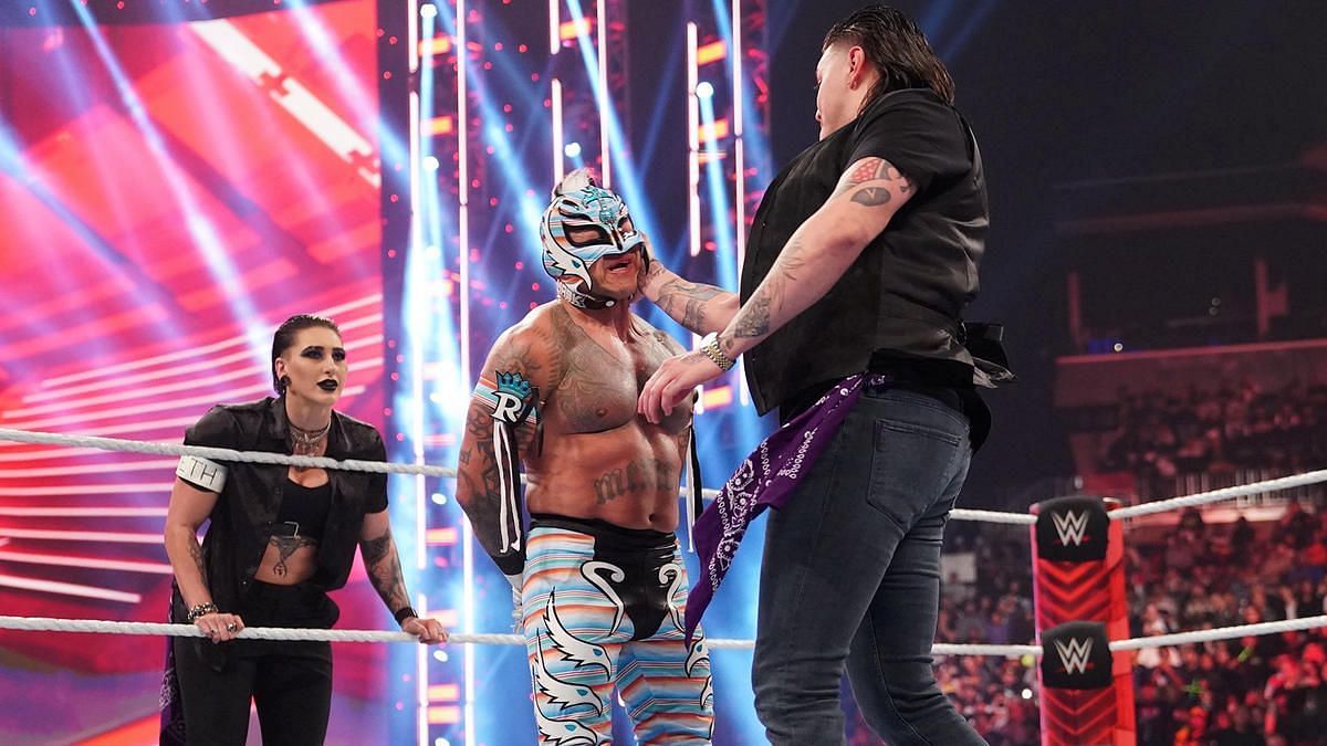 Dominik Mysterio slaps Rey Mysterio in front of Rhea Ripley