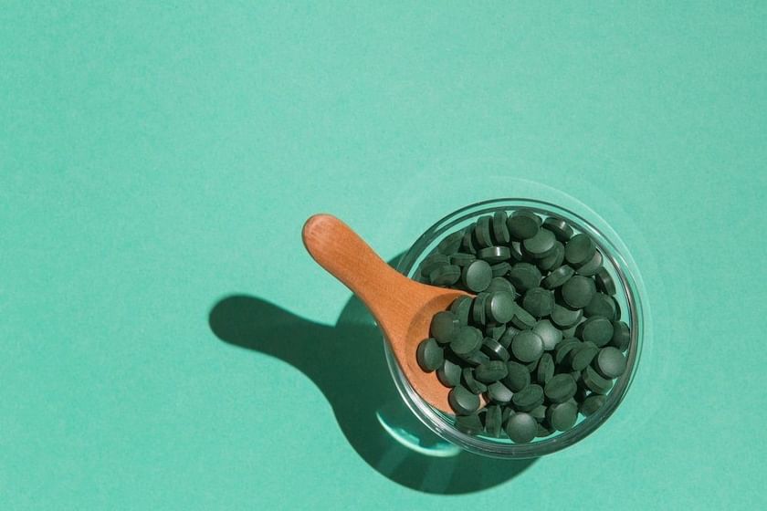 Origin, sideeffects and health benefits of spirulina A superfood for