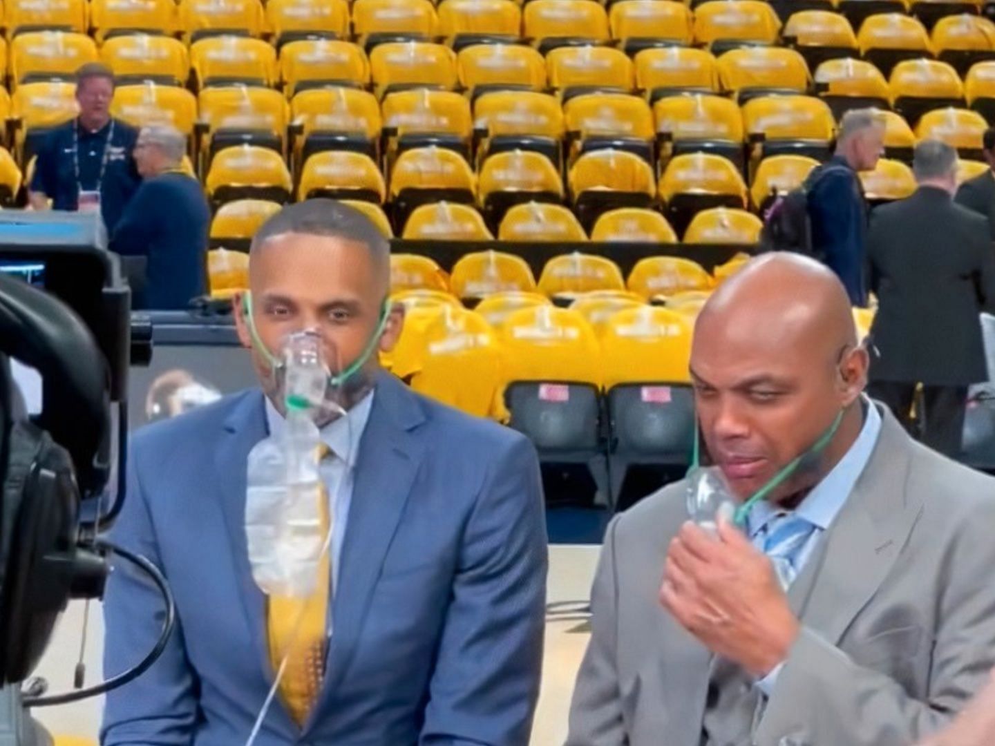 Grant Hill and Charles Barkley needed oxygen ahead of Game 1 of the NBA Finals. (Photo: Sportskeeda Basketball/Twitter)