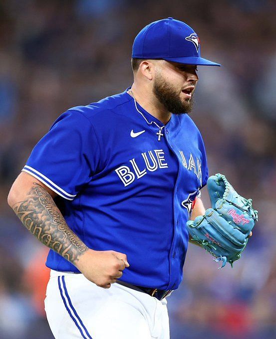 Manoah dazzles in Blue Jays shutout win over Pirates