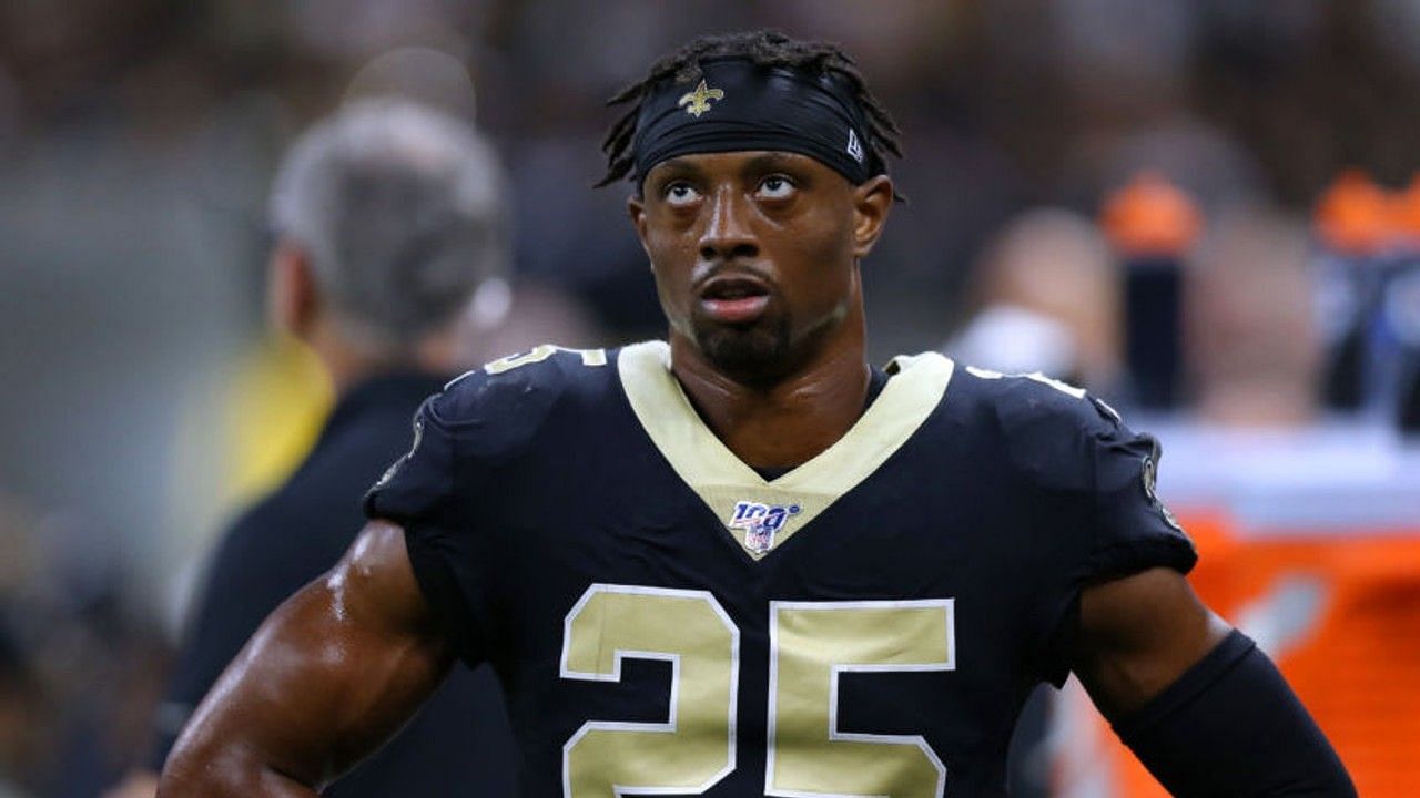 Eli Apple was exposed by a podcast host for his recent DM