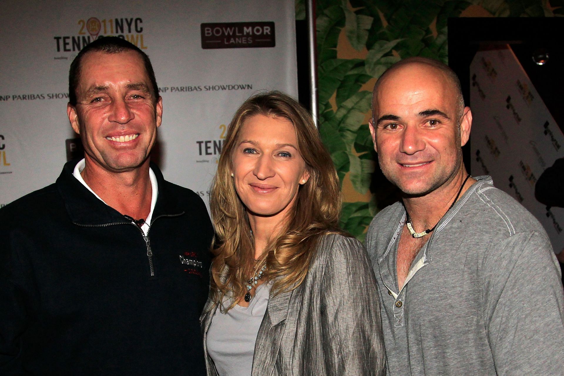 Steffi Graf with husband Andre Agassi (R) and Ivan Lendl