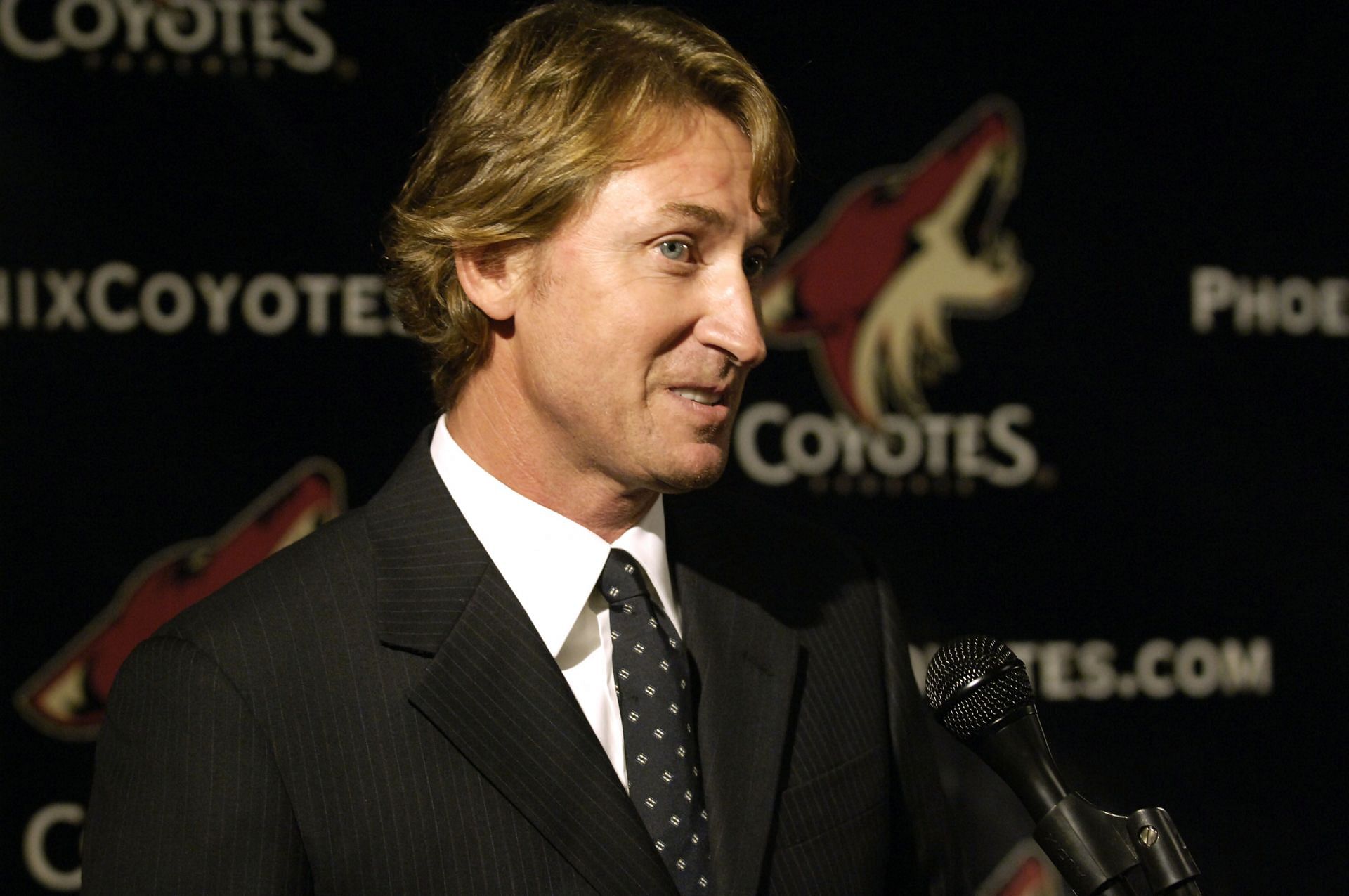 Phoenix Coyotes Announce Wayne Gretzky As Head Coach