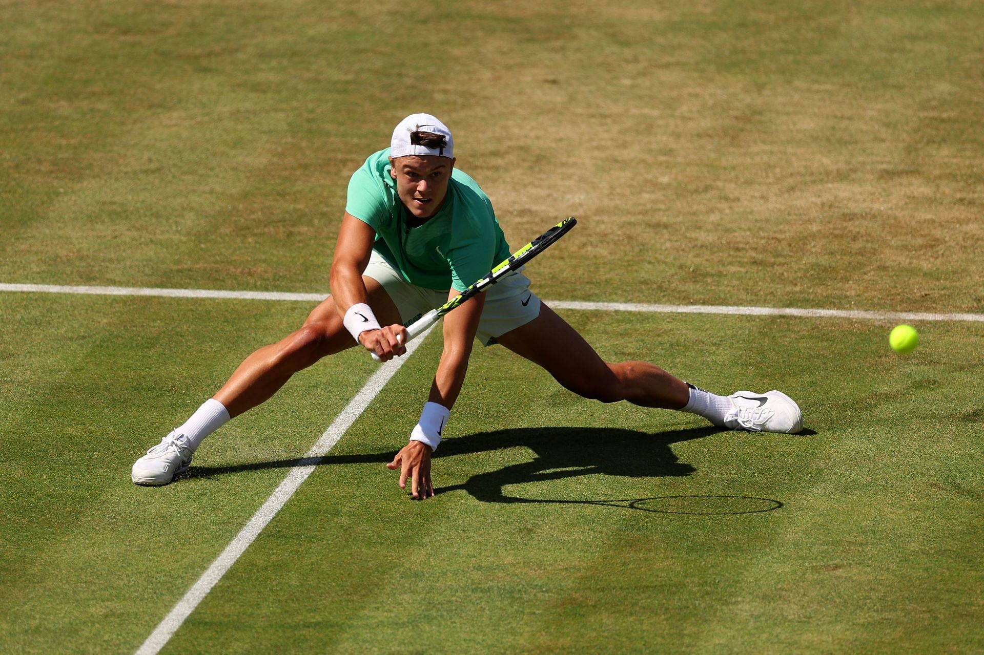 Holger Rune at the 2023 Queen&#039;s Club Championships