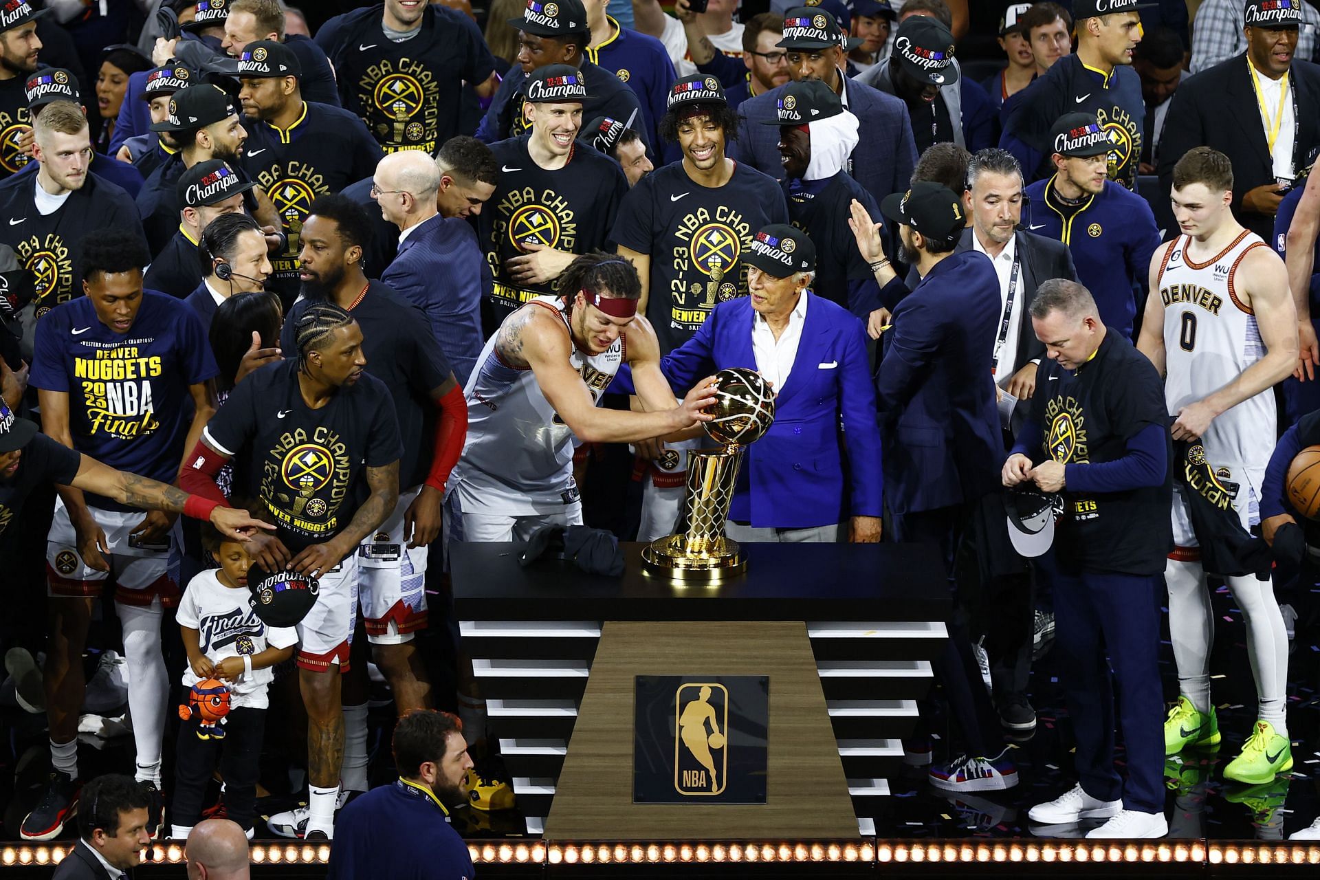 Watch - Nikola Jokic's brothers lift up Michael Malone after reaching NBA  Finals
