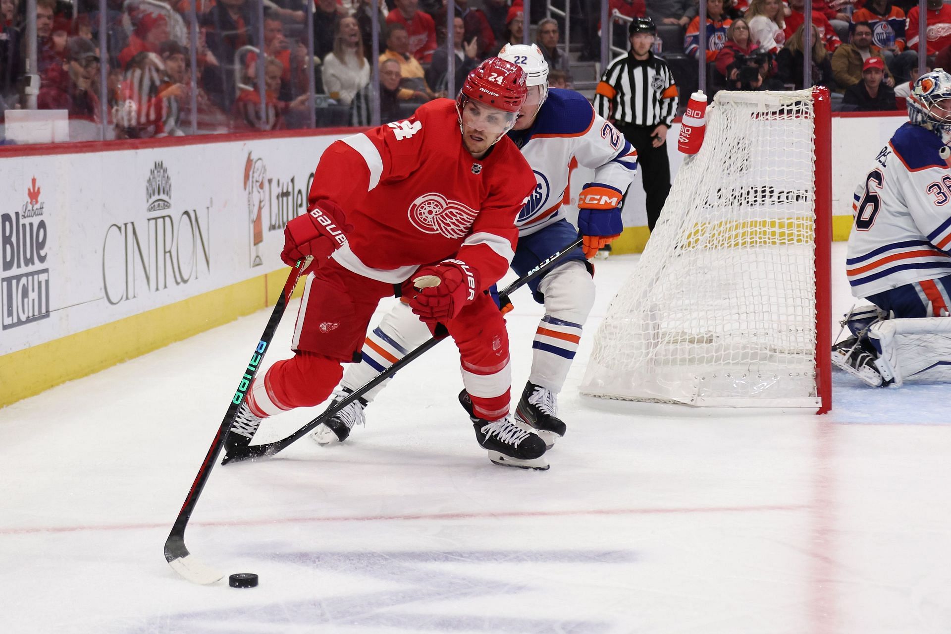 Edmonton Oilers v Detroit Red Wings