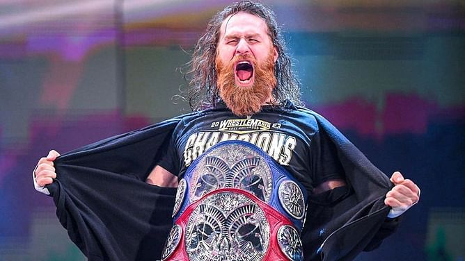 WWE के मौजूदा चैंपियन ने हाई-प्रोफाइल मैच के दौरान फैंस को दिखाए अपने डांस मूव्स, देखकर आपको भी आएगा मजा