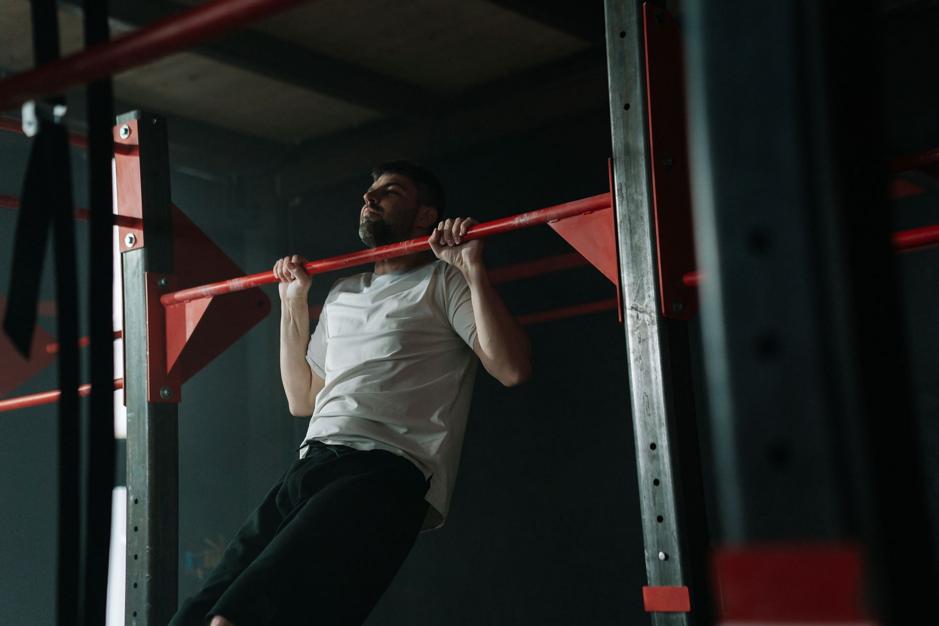 Why are pullups so hard? (Image via Pexels/ Ron Lach)