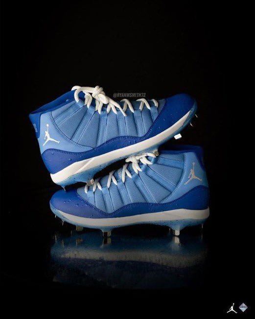 valentine's day jordan 11