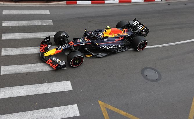 "They look prehistoric": Mercedes and Ferrari's floors compared to Red Bull by Ted Kravitz