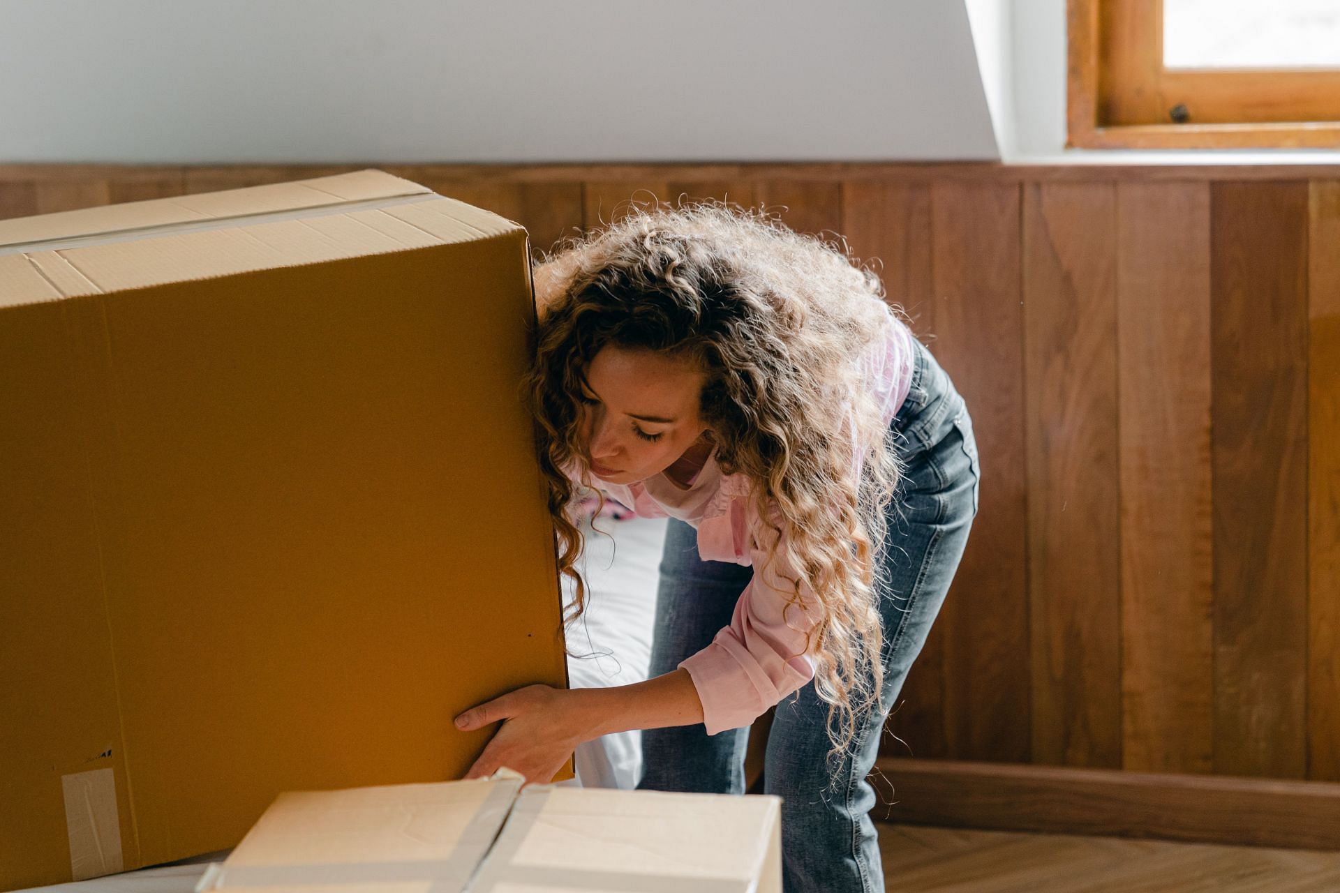 There can be many transitions a student can go through. Even moving to an extremely unfamilar space can be difficult. (Image via pexels/ Ketut)