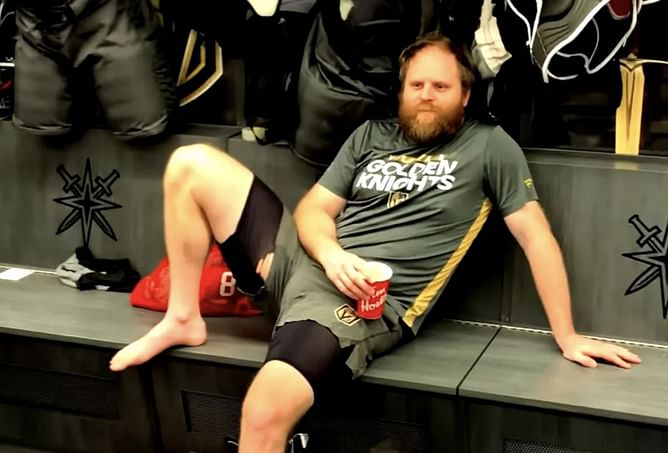 "Peak male athleticism" - Stanley Cup champion Phil Kessel amazes fans with the most normal pic