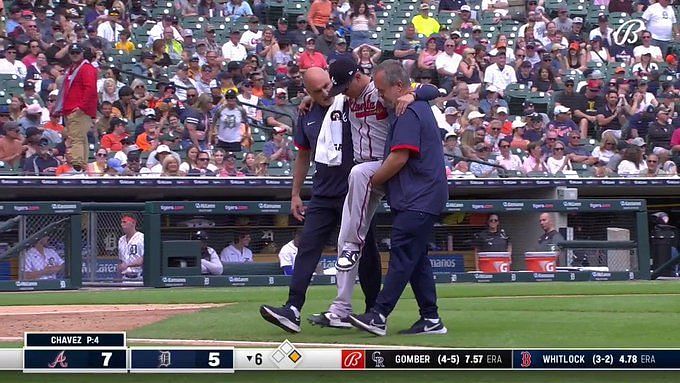 Braves: Jesse Chavez exits game with gruesome injury