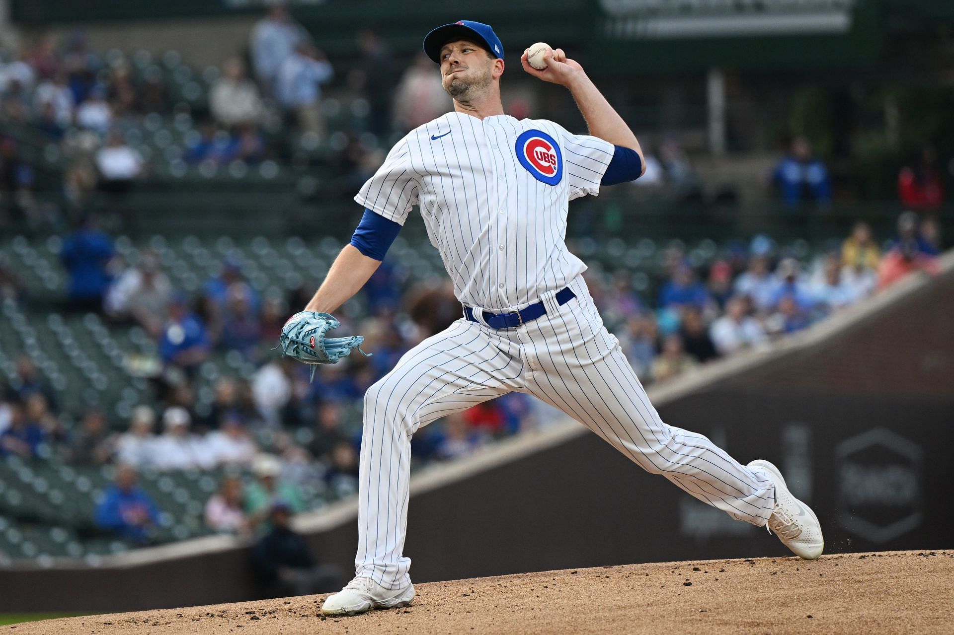 Drew Smyly pitching for the Chicago Cubs