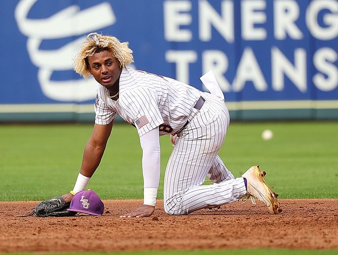 Are LSU's Tre' Morgan and ex-Astros player Joe Morgan related?
