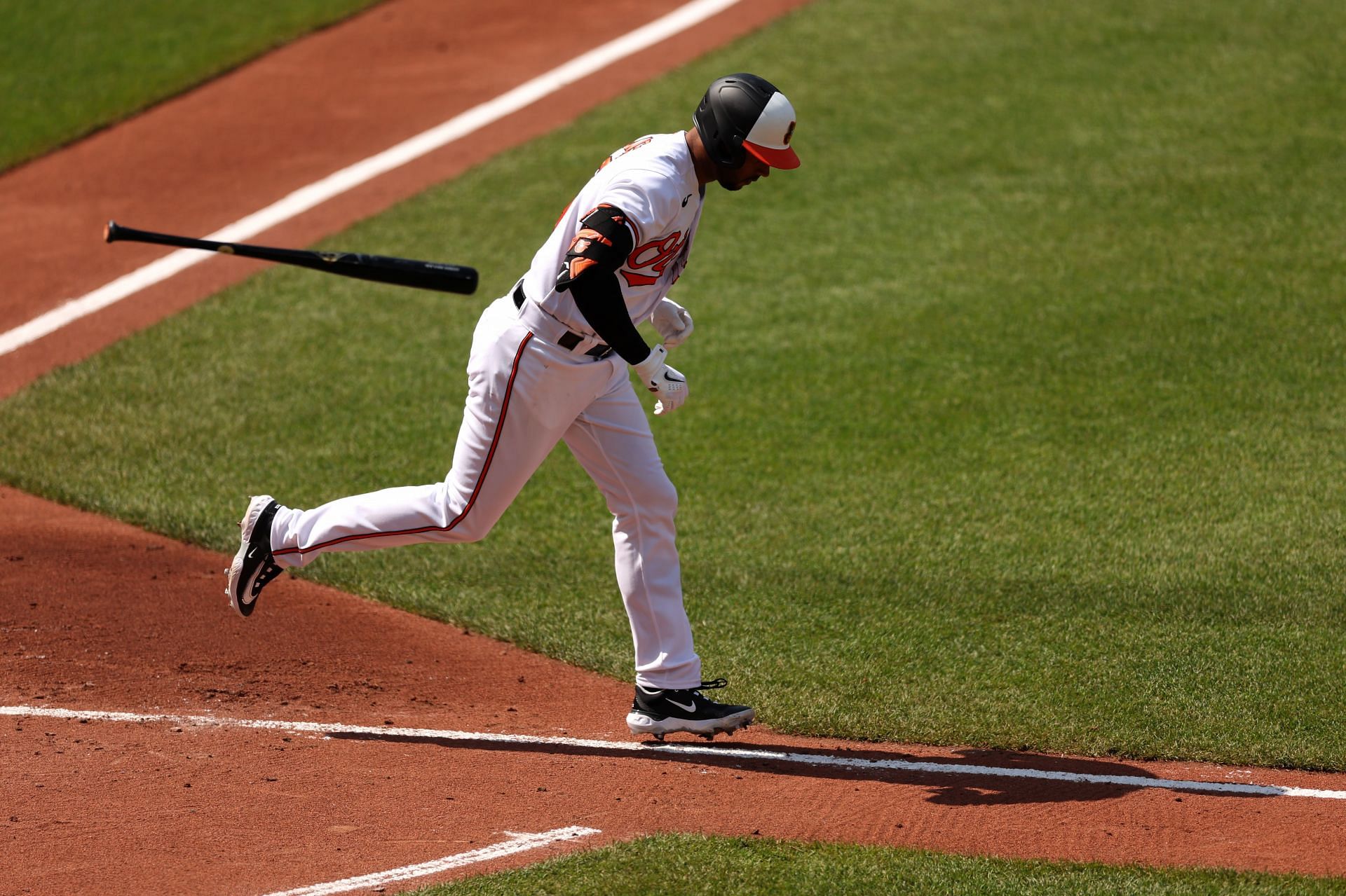 Yankees flop Aaron Hicks is embraced by Orioles' teammates: 'He's