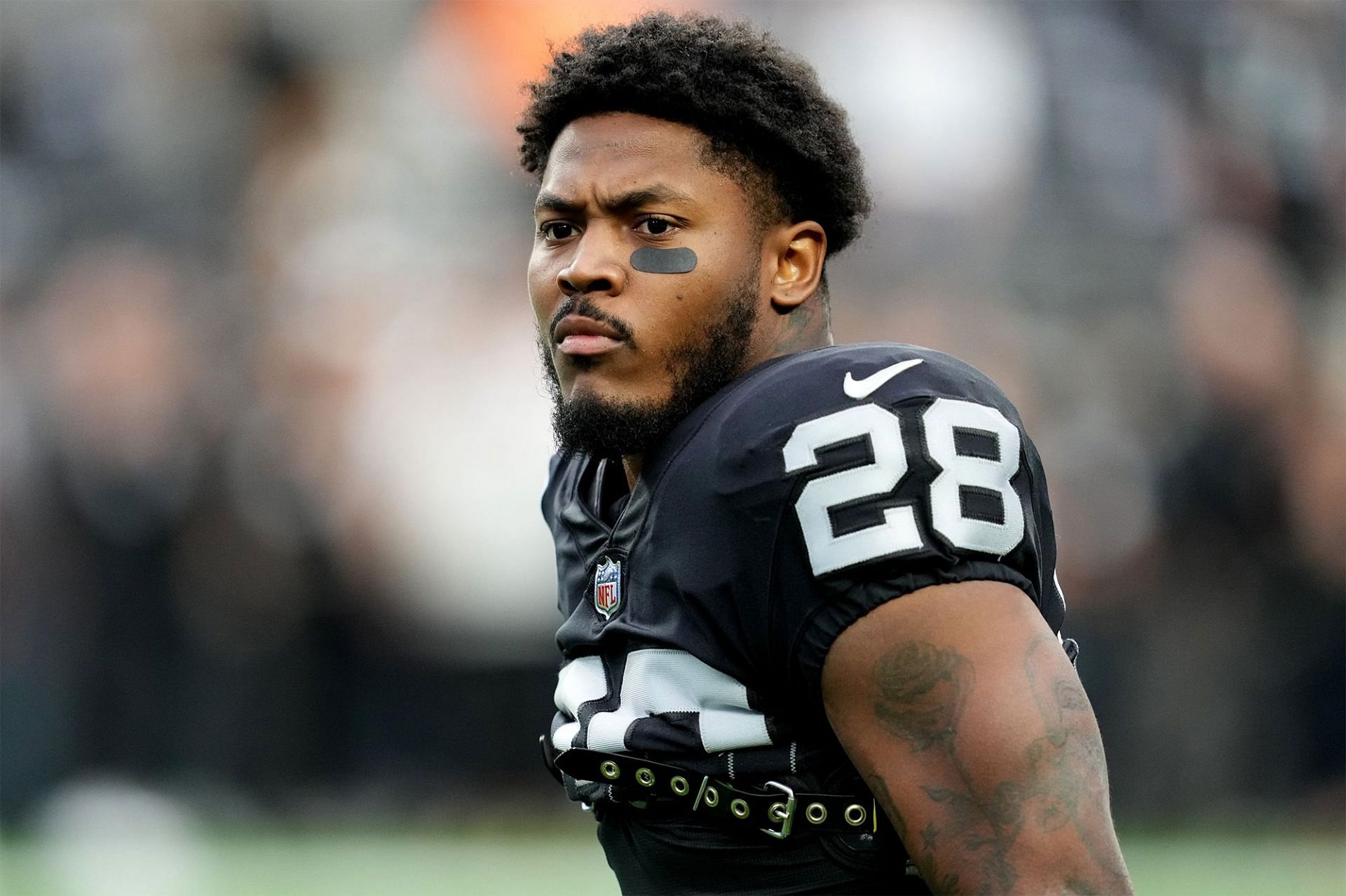 Raiders' Josh Jacobs teasing new number with Twitter post