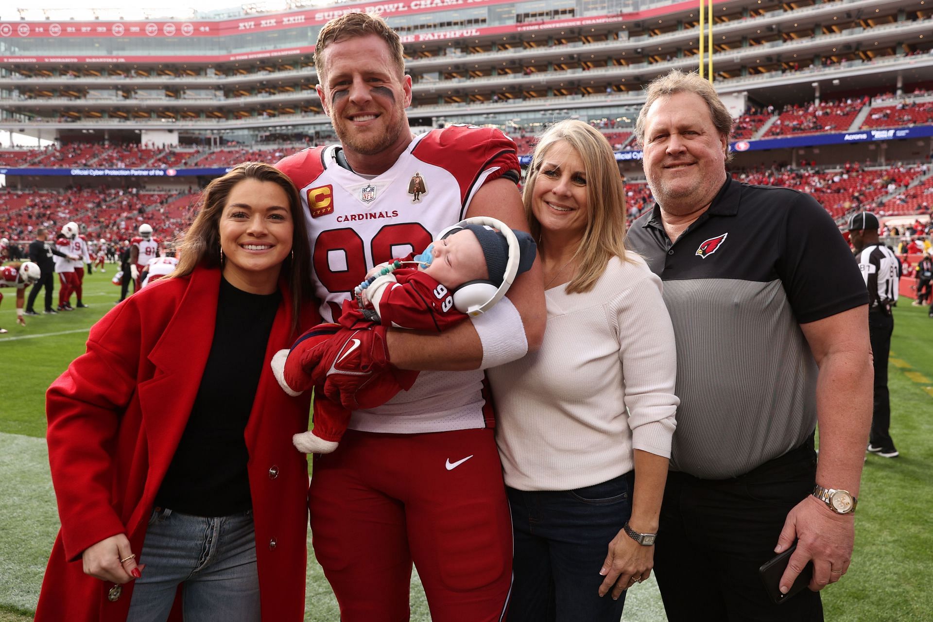 JJ Watt and his family during Arizona Cardinals v San Francisco 49ers