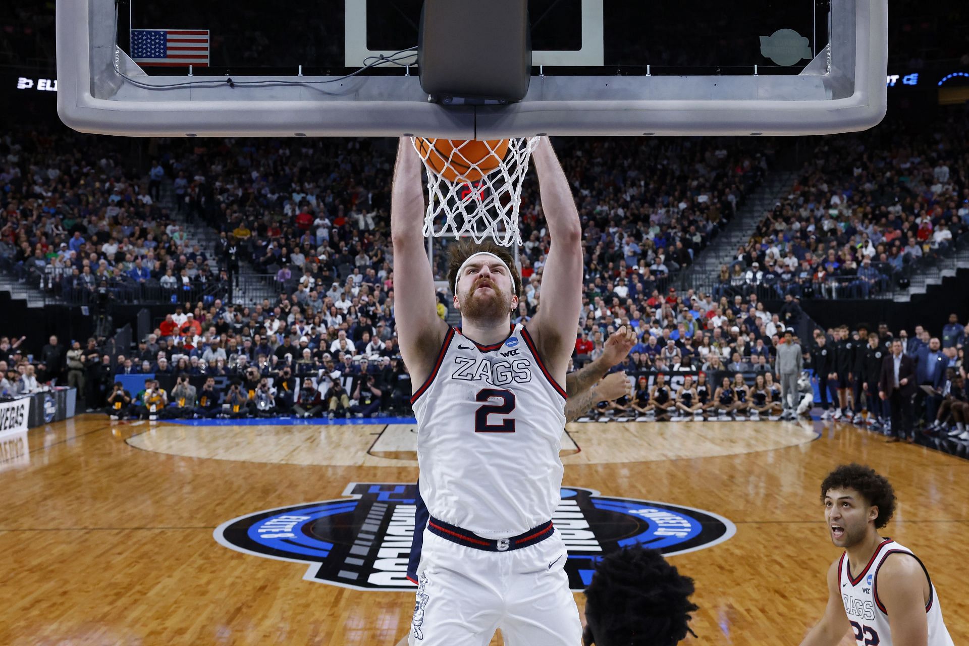 Drew Timme in a Connecticut v Gonzaga game