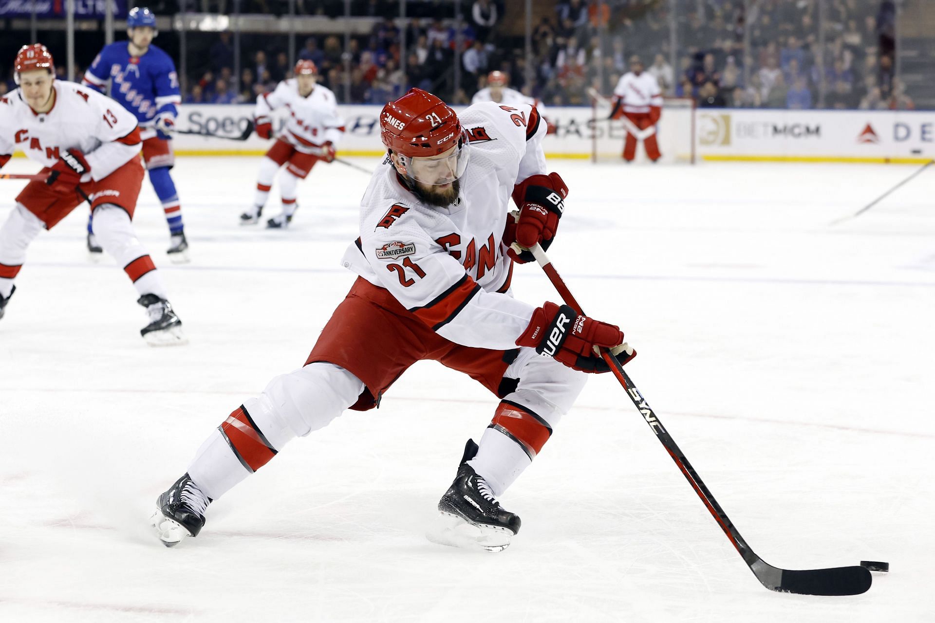 Carolina Hurricanes v New York Rangers