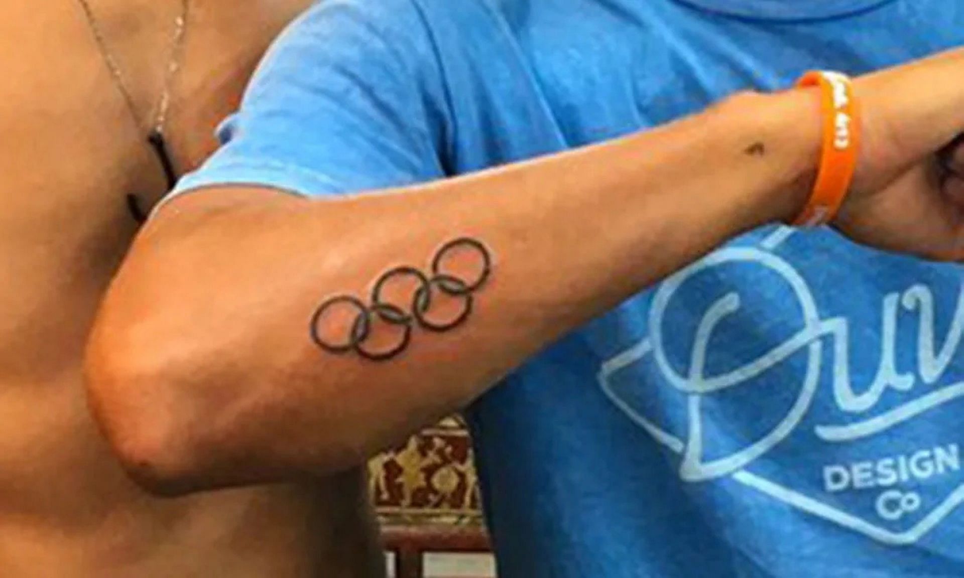 Rickie Fowler&#039;s F tattoo (Image via Golf Week)