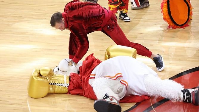 "All is well" - Conor McGregor provides update on Miami Heat mascot, says they hugged it out afterward