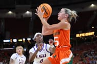 Hanna Cavinder: Miami v LSU