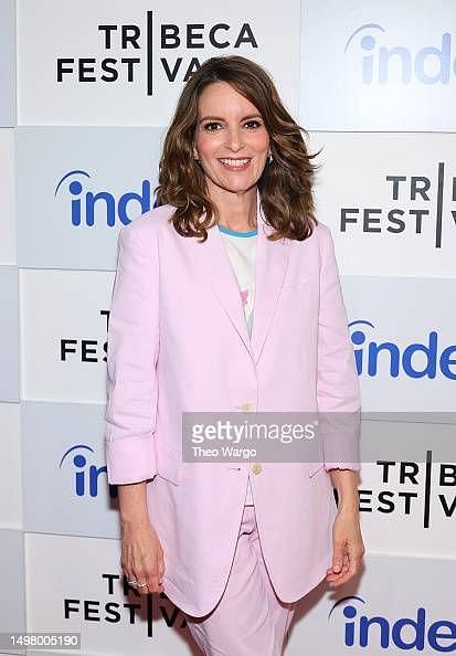 Tina Fey Tickets & 2023 Restless Leg Tour