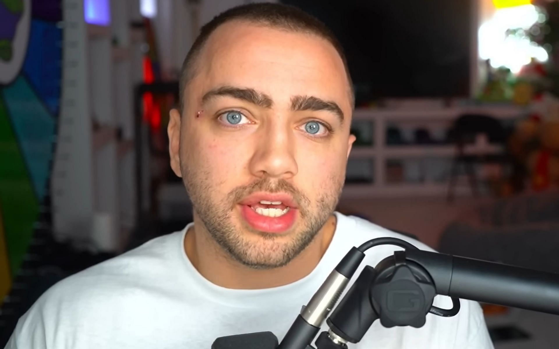 Mizkif talks about the recent Twitch announcement (Image via Mizkif/YouTube)