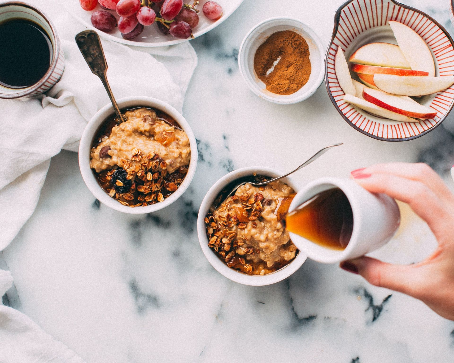 Drink coffee or tea after a meal. (Image via Unsplash/Food Photographer)