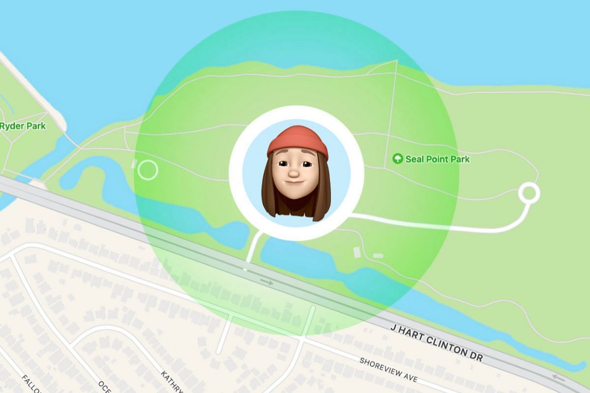 Users can now track location directly in the chat window on iPhone. (Image via Apple)