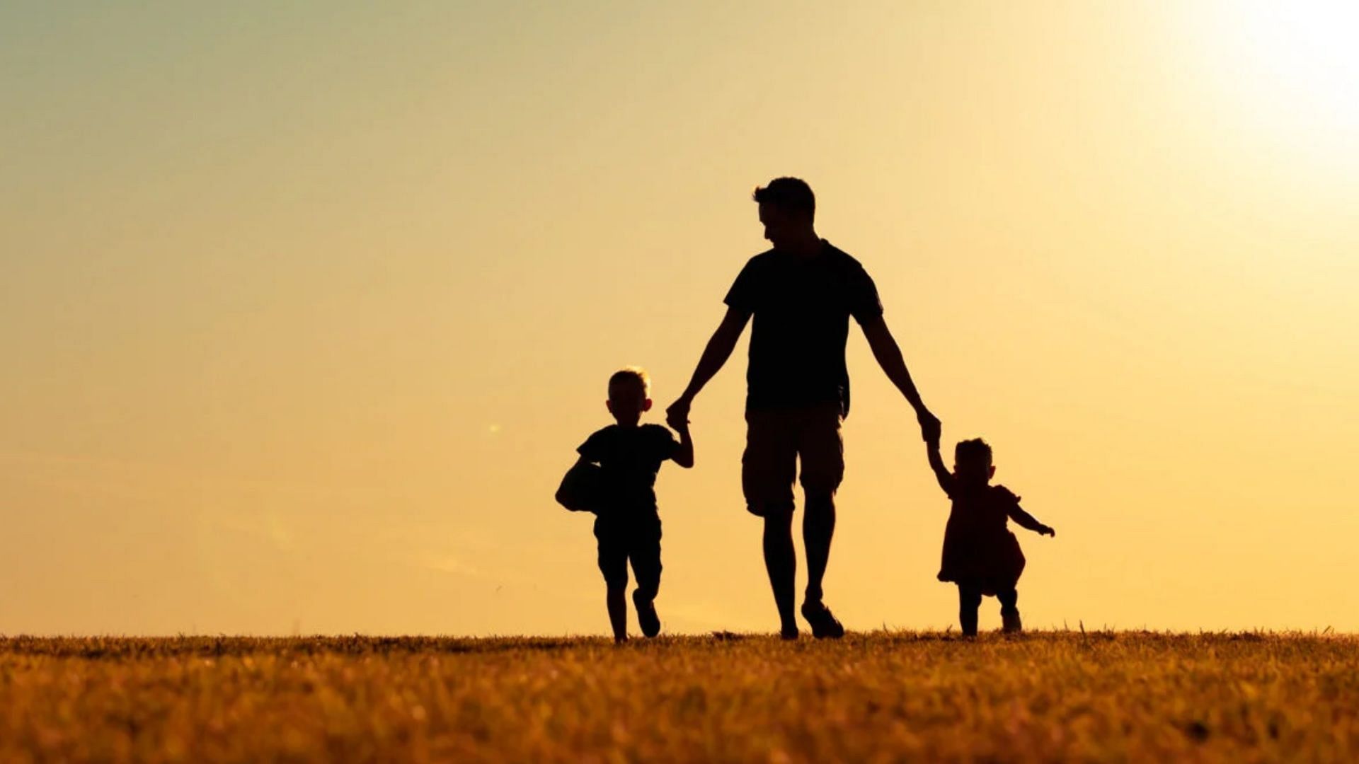 Several popular fast food chains and restaurants are offering special one-day exclusive deals on Father&rsquo;s Day (Image via Kieferpix/ Getty Images)